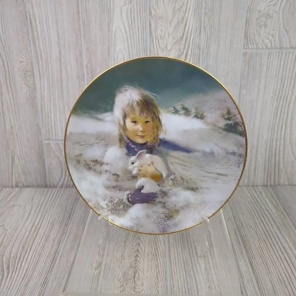 VTG 1980 Third Issue Precious Moments By Viletta Snow Bunny 9